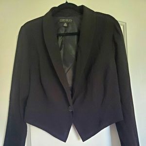 Cropped black blazer